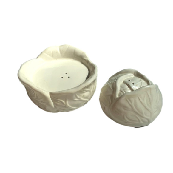 J. Willfred Cabbage Two piece Salt and Pepper Shaker Set Cream - Picture 1 of 5